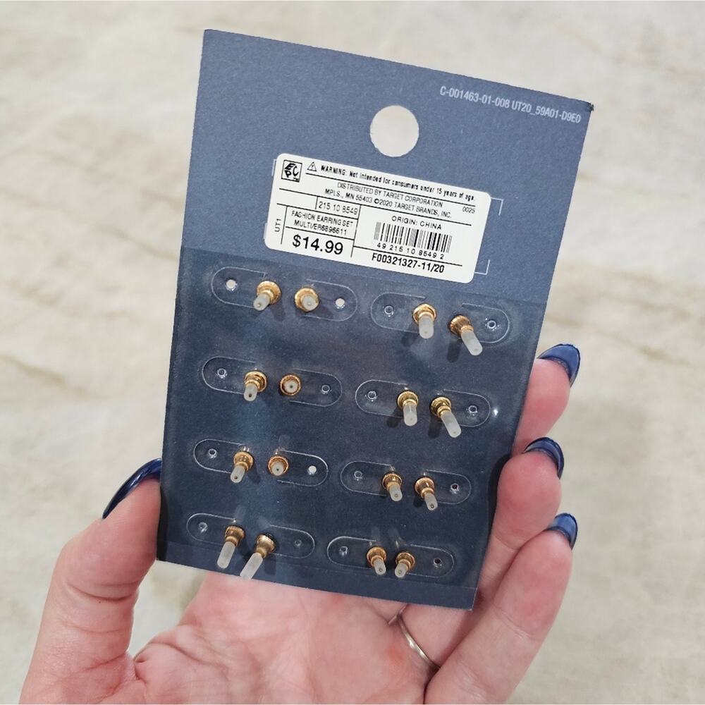 Nwt Universal Thread Earring Set - Picture 5 of 5